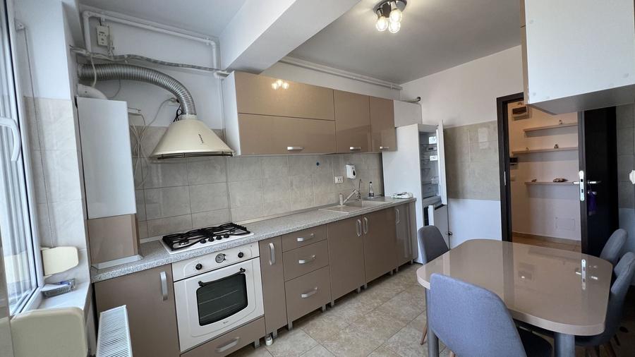 Apartament cu 2 camere decomandat, mobilat în Păcii