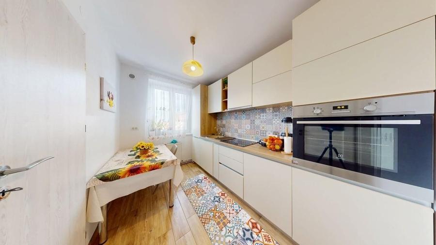 Apartament cu 3 camere în Hipodrom 1