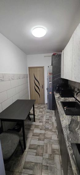 Apartament cu 2 camere decomandat în Florești