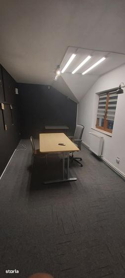 Casă cu 5 camere cu Teren 250 Mp în Andrei Mureșanu