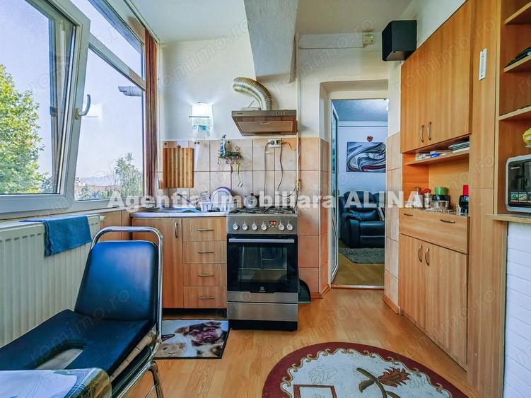 Apartament cu 2 camere decomandat în Decebal