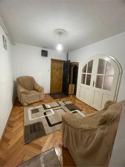 Apartament cu 3 camere decomandat în Aurel Vlaicu