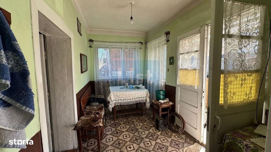 Casă cu 3 camere cu Teren 3349 Mp în Mânău
