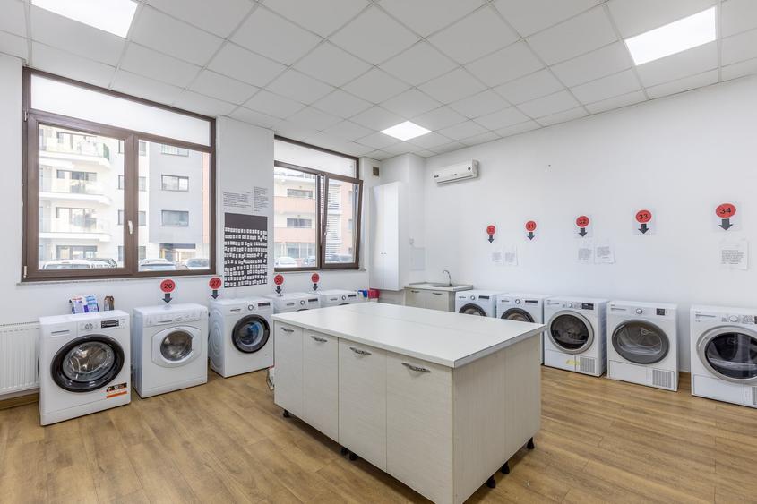 Apartament cu 2 camere decomandat în Mihai Bravu