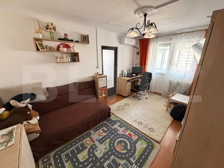 Apartament 2 camere, 37.70 mp, zona Craiovita Noua - statia 30 - 2