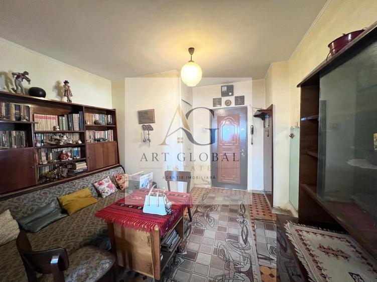 Apartament cu 2 camere semidecomandat, mobilat în 13 Septembrie