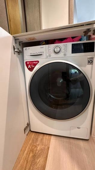 Apartament cu 2 camere decomandat în Lacul Tei
