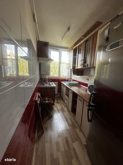 Apartament cu 3 camere în Micro 19