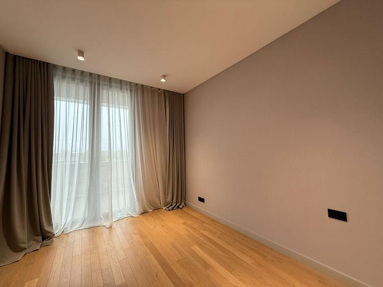 Apartament cu 4 camere, mobilat în Floreasca