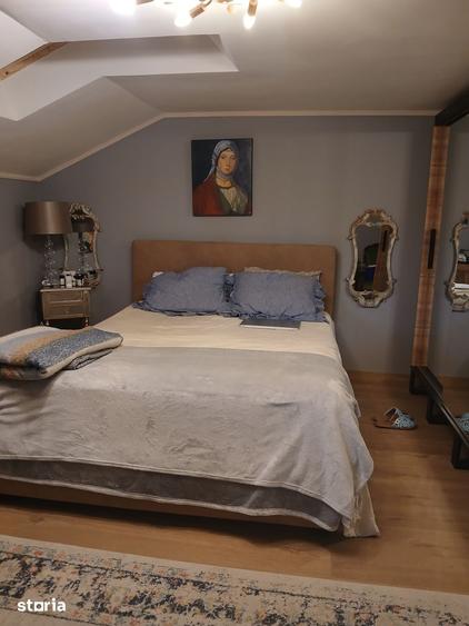 Casă cu 5 camere cu Teren 1500 Mp în Drajna