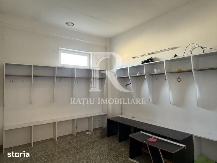 Spațiu comercial, de 700 mp, în Iosia