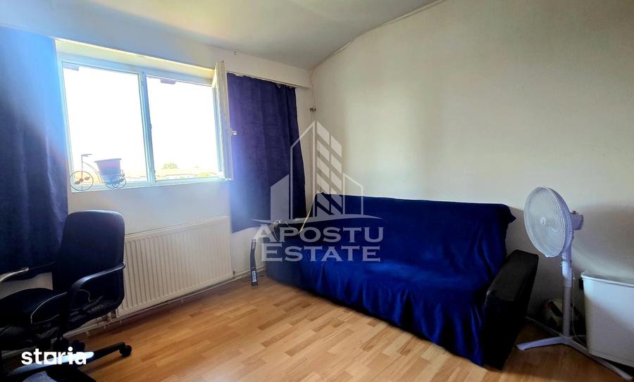 Apartament cu 2 camere de vanzare, centrala proprie, zona Lipovei - 3