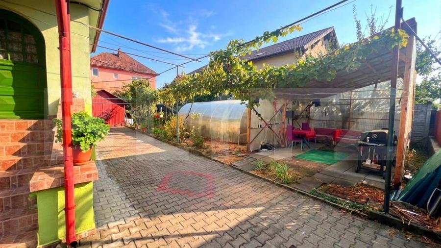 Casă individuală cu 4 camere cu Canalizare în Hipodrom 1