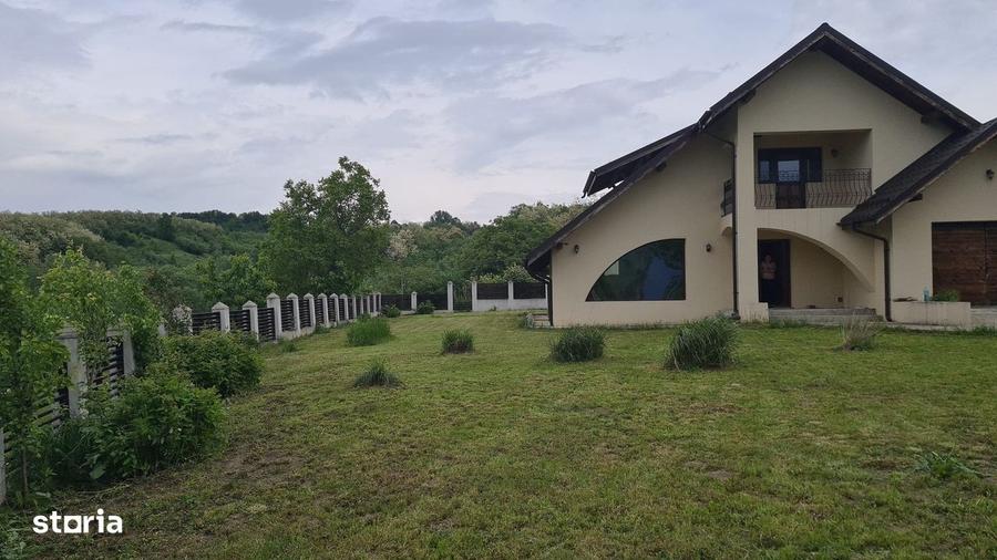 Casă cu 3 camere în Milostea