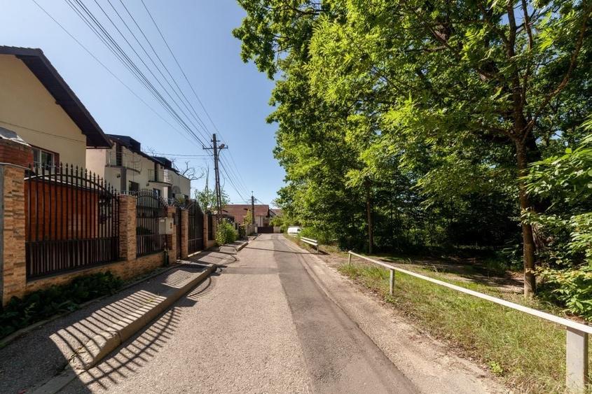 Casă individuală cu 4 camere cu Canalizare în Trivale