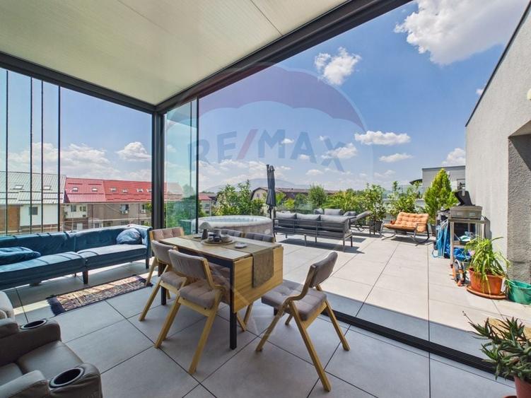 Apartament cu 3 camere decomandat, mobilat în Dristor