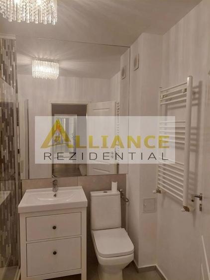 Apartament cu 2 camere decomandat, mobilat în Central