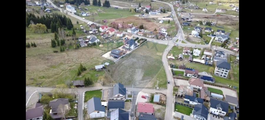 Teren Construcții intravilan de 1660 mp, în Periferie