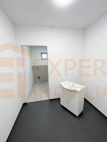 Spațiu comercial, de 135.69999694824 mp, în Costinești