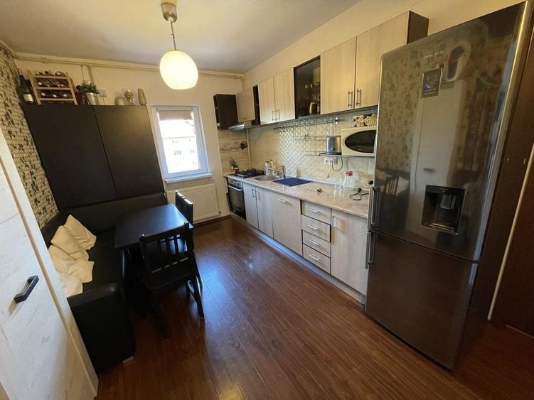 Apartament cu 2 camere semidecomandat în Central