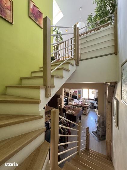 Casă cu 4 camere cu Teren 195 Mp în Central