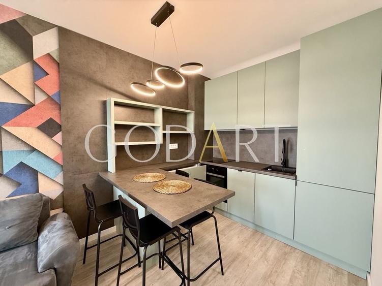 Apartament cu 2 camere decomandat, mobilat în P-ta Presei Libere