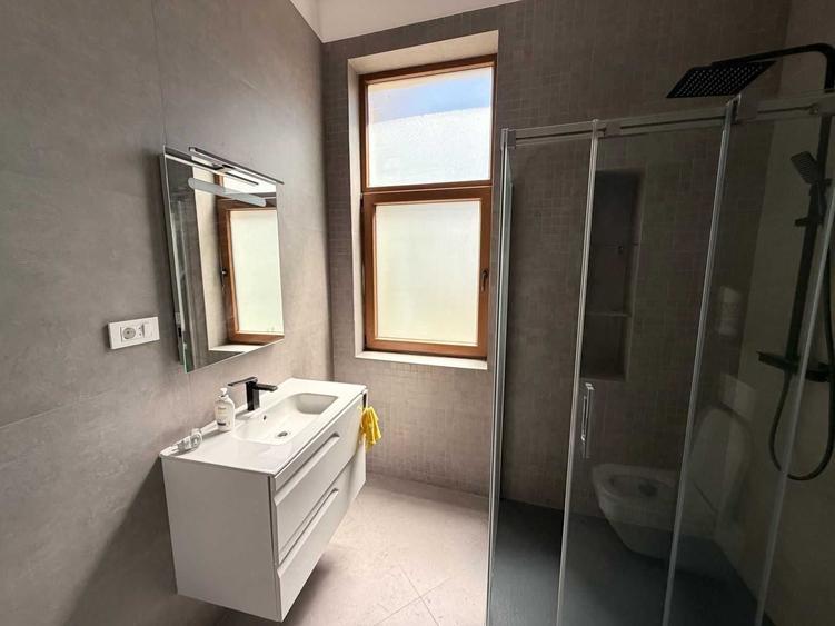 Spațiu comercial, de 125 mp, în Central