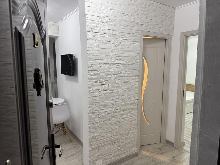 Garsonieră decomandată în Exterior Vest