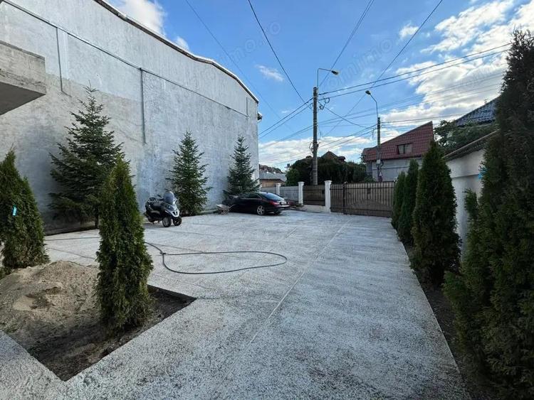 Casă cu Teren 300 Mp în Mihai Bravu