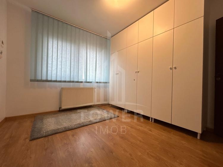 Apartament cu 3 camere decomandat în Vasile Aaron