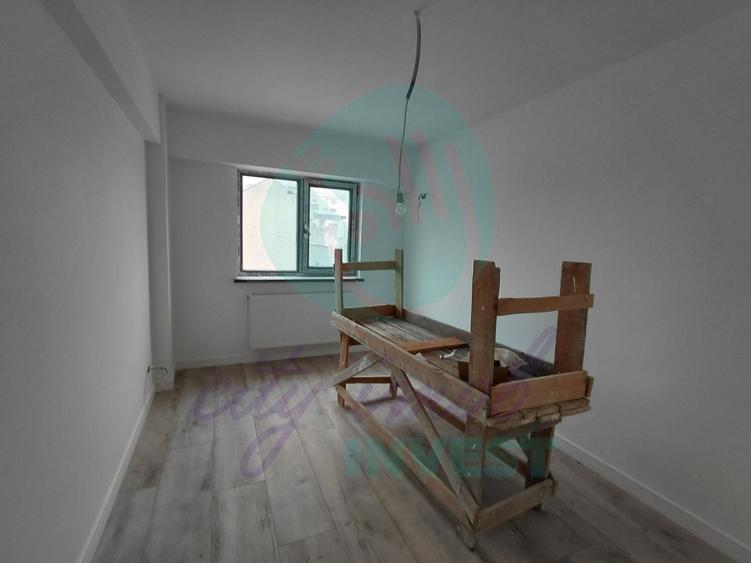 Apartament cu 3 camere decomandat, mobilat în Calea Călărașilor