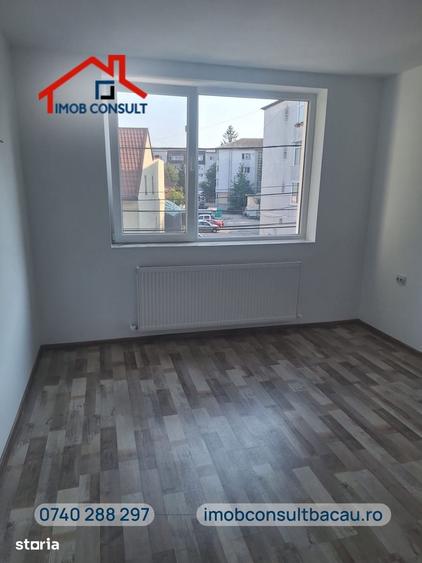 Apartament cu 2 camere decomandat în Banca Națională