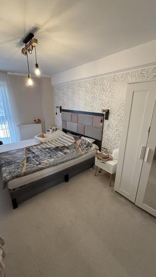 Apartament cu 3 camere semidecomandat, mobilat în Dâmbul Rotund