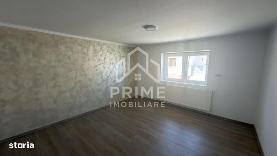 Casă cu 3 camere în Central