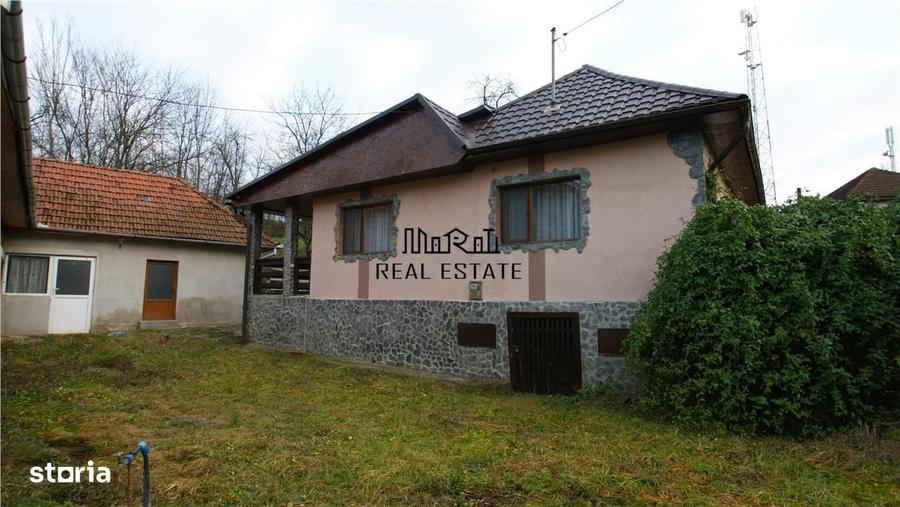 Casă cu 3 camere în Ionești
