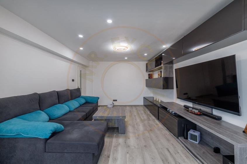Apartament cu 3 camere decomandat, mobilat în Prundu