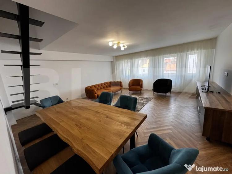 Apartament cu 4 camere decomandat în Central