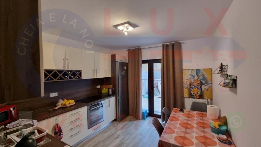 Casă individuală cu 5 camere cu Canalizare în Malcoci