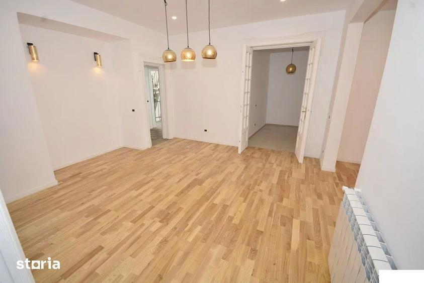 Casă cu 6 camere cu Teren 200 Mp în Dorobanți