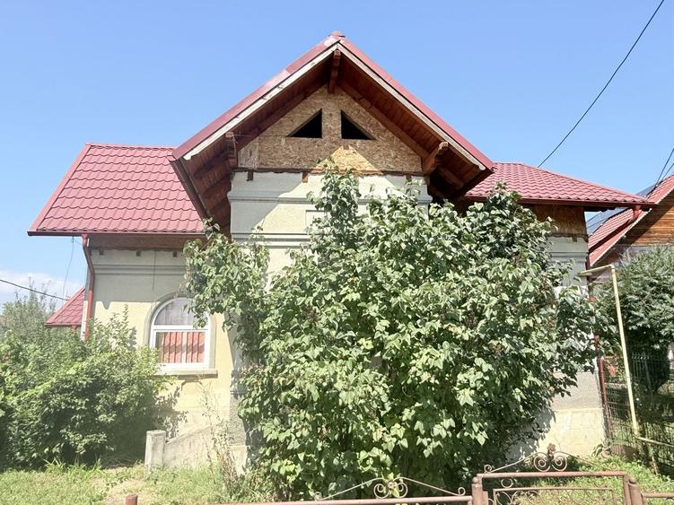 Casă individuală cu 4 camere cu Canalizare în Brebu Mânăstirei