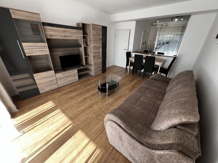 Apartament cu 2 camere decomandat în Cristian