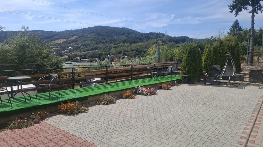 Spațiu comercial, de 3,640 mp, în Central