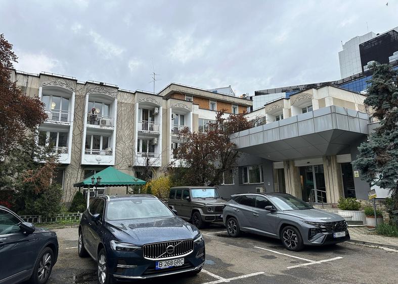 Spațiu comercial, de 4,000 mp, în Victoriei