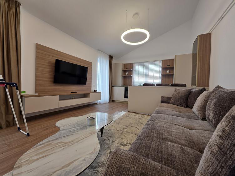 Apartament cu 3 camere decomandat în Sânpetru