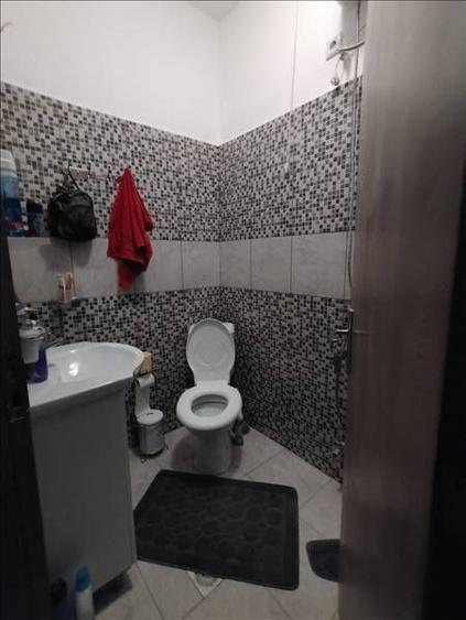 Apartament cu 2 camere decomandat, mobilat în P-ța Ovidiu