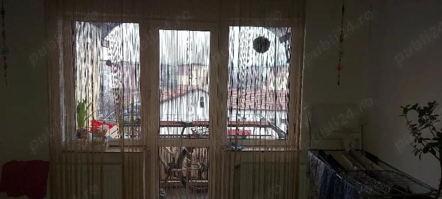 Apartament cu 2 camere decomandat în Micro 4