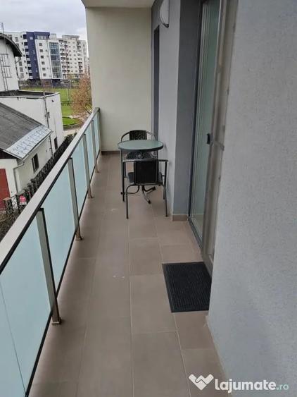 Apartament cu 3 camere decomandat în Ultracentral
