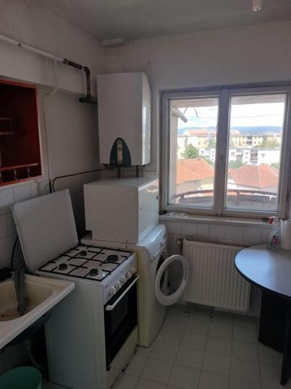 Se inchiriaza apartament 2 camere - 4