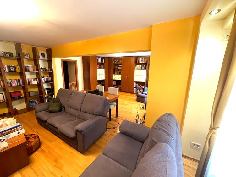 Apartament cu 4 camere semidecomandat, mobilat în Aviației