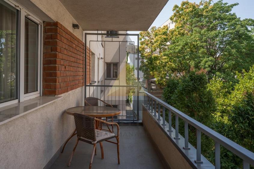 Apartament cu 4 camere decomandat, mobilat în Eminescu